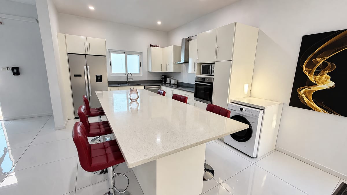 3-bedroom villa Rodney Bay kitchen, Paris Villas