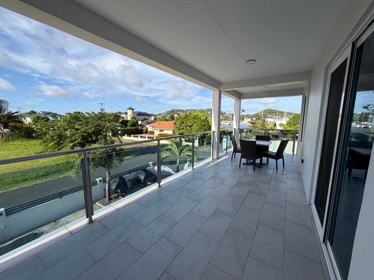 5-bedroom villa Rodney Bay balcony view, Paris Villas