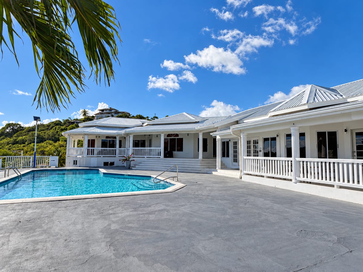 5-bedroom Cap Estate villa with its 40ft private pool and terrace, Saint Lucia, Paris Villas